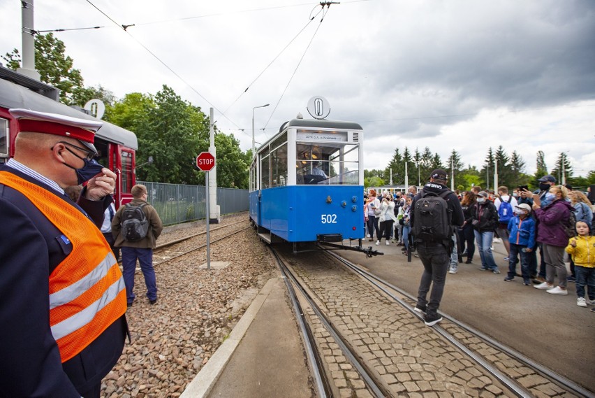 Historyczne tramwaje przejechały przez Kraków. Gratka dla pasjonatów!