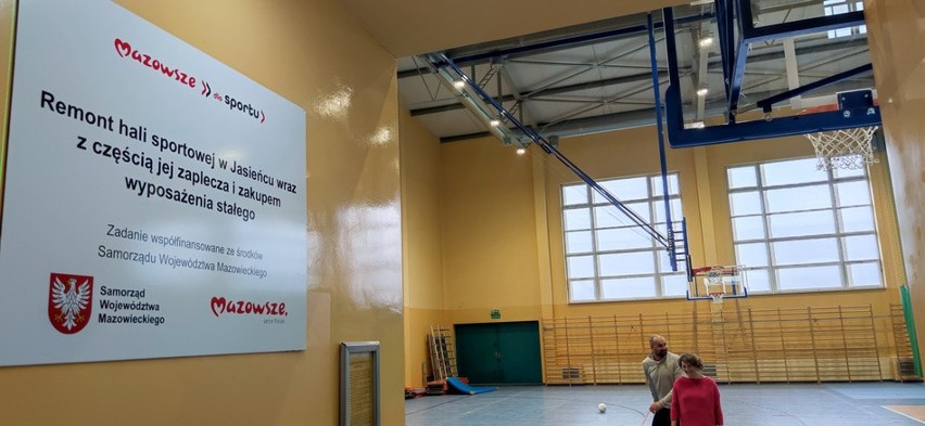 Hala sportowa w Jasieńcu przeszła generalny remont. Jest nowy sprzęt i oświetlenie. Zobacz zdjęcia