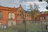 Upiorne tajemnice opuszczonego szpitala w Świebodzicach. Trucizny i tajemnicza mogiła. To tam pracowała „Mengele w spódnicy”