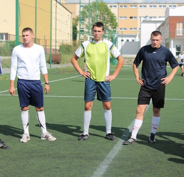 Trzech testowanych zawodników w Broni, od lewej: Kamil Szczepański, Kacper Bargieł i Łukasz Pakos.
