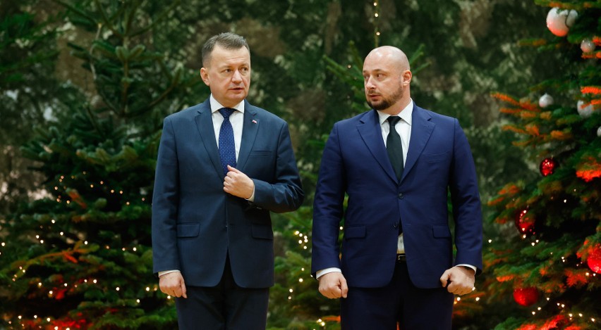 Prezydent RP Andrezj Duda wraz z małżonką Agatą na Żołnierskiej Wigilii u Podhalańczyków w Rzeszowie [ZDJĘCIA]