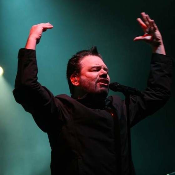 Marian Gold, lider Alphaville zaśpiewał w Opolu największe przeboje grupy. Nie zabrakło "Forever Young" i "Big in Japan".