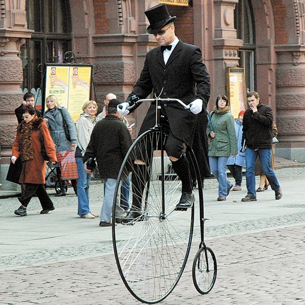 Janusz Brodziński torunianom kojarzy się paradami na bicyklu.