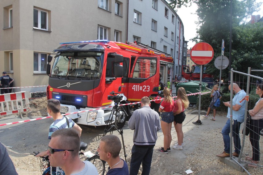 Akcja ratunkowa po wybuchu gazu w kamienicy przy ul....