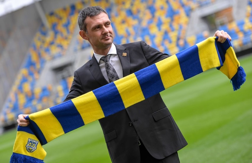 Aleksandar Rogić zastąpił na stanowisku trenera Arki Gdynia...