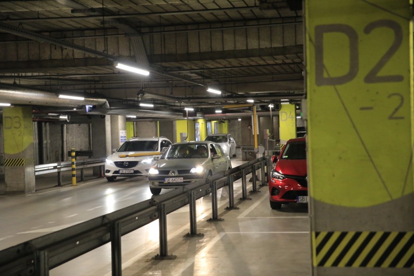 APCOA Parking Polska jest operatorem chociażby parkingu...
