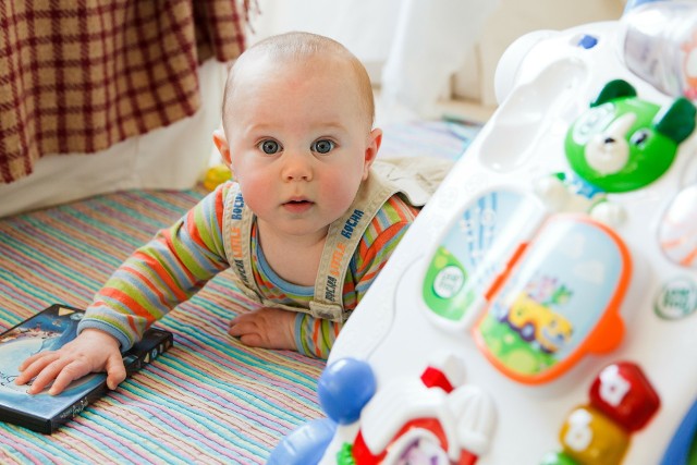 Mamy zimowy baby boom po wiosennej kwarantannie? W grudniu w Łodzi urodziło się o jedną trzecią więcej dzieci niż rok wcześniej. Więcej dzieci jest też w innych miastach regionu. Ale czy jest to efekt częstszego uprawiania seksu podczas lockdownu czy przyczyna jest inna? Sprawdzamy!CZYTAJ DALEJ >>>>..