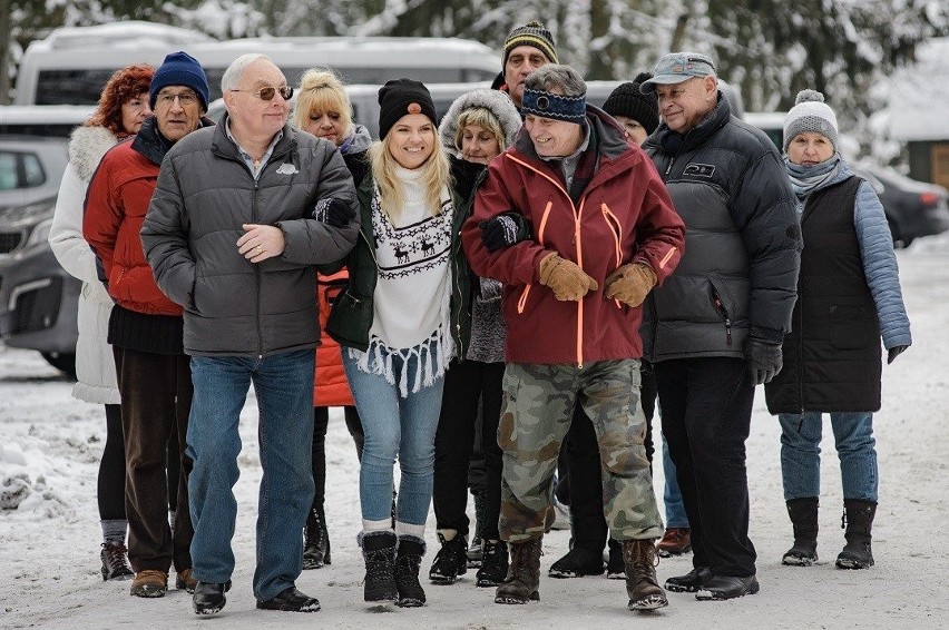 "Sanatorium miłości". Pierwsze zdjęcia uczestników nowego reality show dla seniorów! Poznaj bohaterów! [GALERIA]