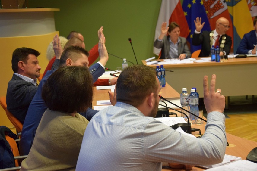 Sesja rady powiatu kluczborskiego odbędzie się w środę o...