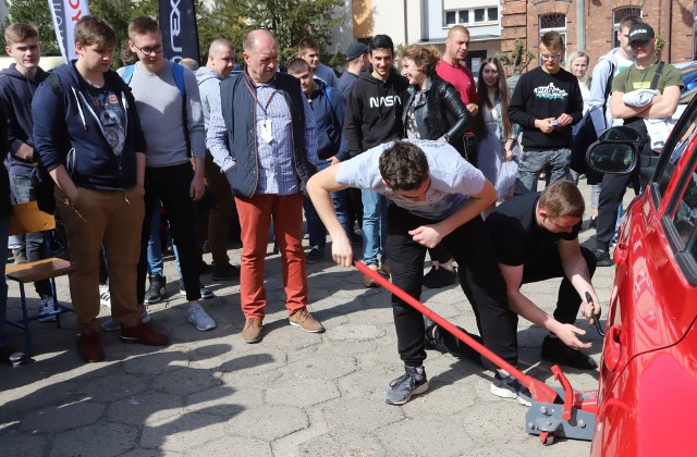 Piknik Motoryzacyjny 2019 w Zespole Szkół Samochodowych w Radomiu.