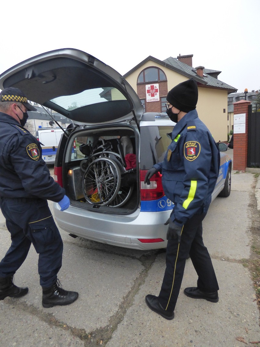 Lublin. Zrób prezent sobie i innym. Zaszczep się w Mikołajki!