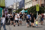 Tłumy w centrum Kielc! Ludzi przyciągnął Rzemieślniczy Bazar i liczne atrakcje. Zobacz zdjęcia i film