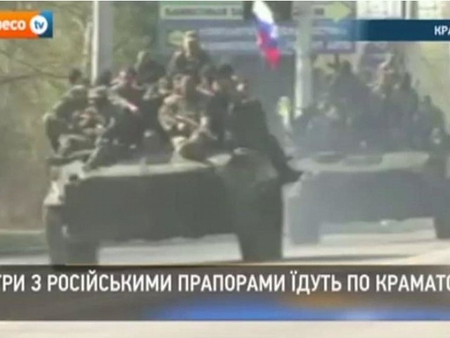 W kierunku miasta Kramatorska na wschodzie Ukrainy zmierzały pojazdy opancerzone z rosyjskimi flagami