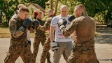 Żołnierze z Nowej Dęby trenowali z Łukaszem Różańskim, pięściarskim mistrzem świata federacji WBC! Zobaczcie zdjęcia