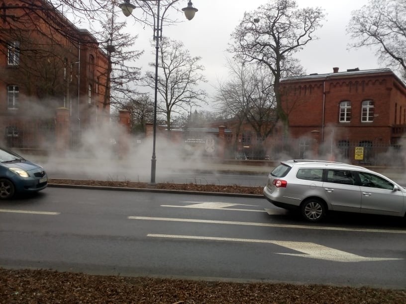 Pilne! Awaria ciepłociągu przy ulicy Dobrzyńskiej!