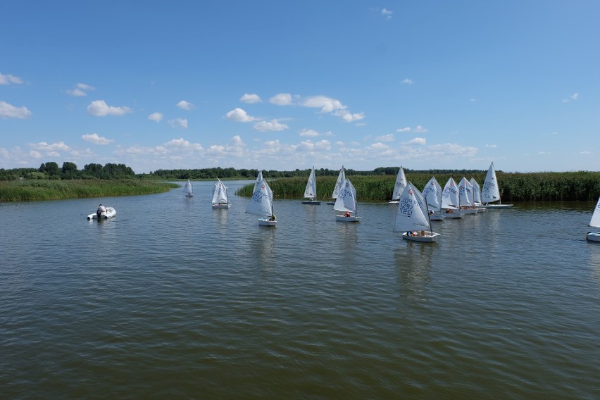 Plaża w Bondarach przyciąga tłumy plażowiczów. Zobacz...