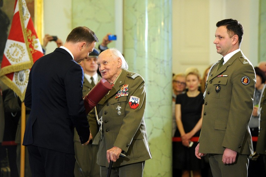 Andrzej Duda: Na Grobie Nieznanego Żołnierza powinna znaleźć się tablica Żołnierzy Wyklętych