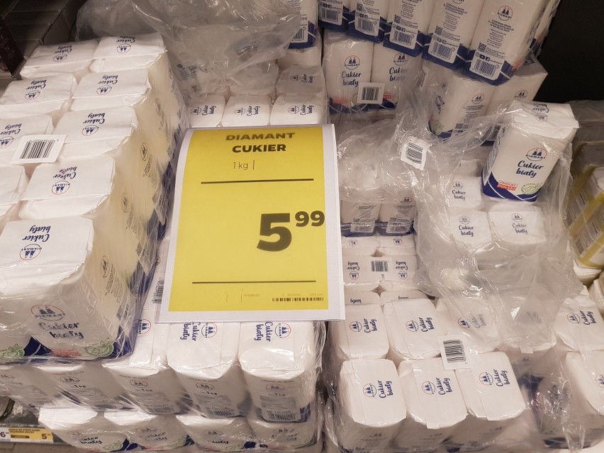 W Netto kilogram cukru kosztuje tyle, co w Biedronce - 5,99...