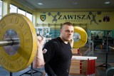 Dopingowicz Adrian Zieliński z... medalem za zasługi dla polskiego ruchu olimpijskiego 