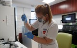 13 nowych przypadków zakażenia koronawirusem w Podlaskiem. W kraju nowy rekord zachorowań