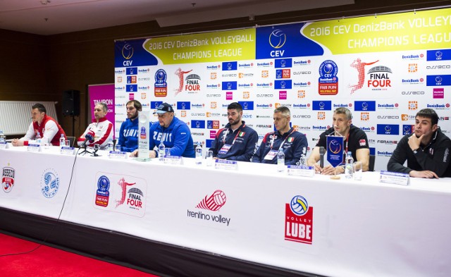 Andrzej Kowal podczas konferencji prasowej przed Final Four.