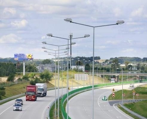 Dokładnie dwa lata temu autostrada A4 dotarła do Tarnowa. Dalej będzie można pojechać przed Wszystkimi Świętymi
