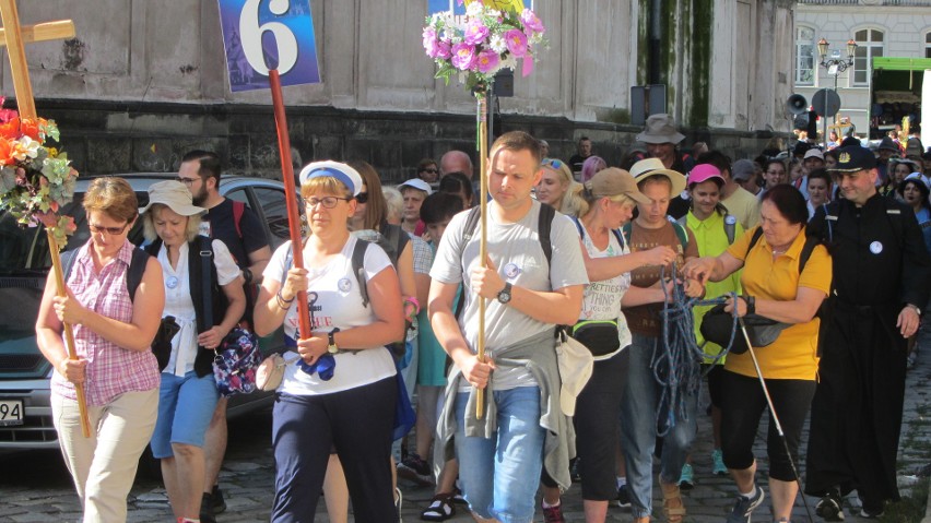 Opolska Pielgrzymka na Jasną Górę 2019. Nyski strumień ruszył w niedzielę w drogę