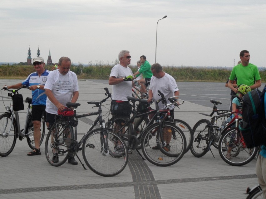 Piekary Śląskie, Świerklaniec: Rodzinny Rajd Rowerowy z Kopca Wyzwolenia [ZDJĘCIA]