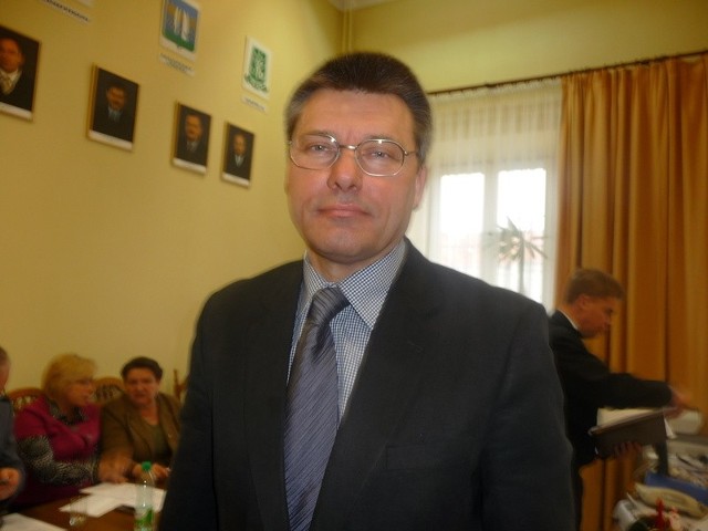 Artur Lepiarczyk , dyrektor ds. medycznych Szpitala Kieleckiego uważa, że fundusz zdrowia ich skrzywdził.