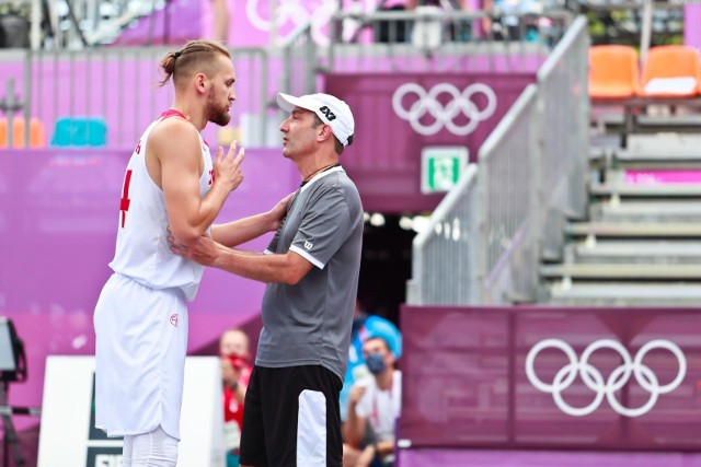 Spośród zawodników, którzy rok temu uczestniczyli w igrzyskach olimpijskich w Tokio, w szerokiej, sześcioosobowej kadrze znaleźli się Szymon Rduch, Paweł Pawłowski i Przemysław Zamojski