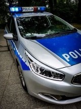 Siemiatycze: Policjanci uratowali 3-letnie dziecko, które stało na zewnętrznym parapecie okna 