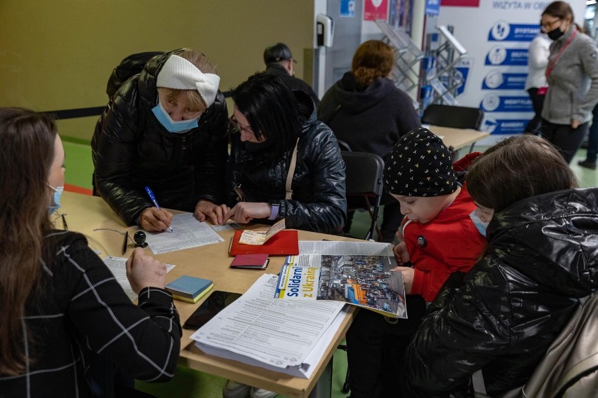 Od dzisiaj zamknięty zostaje punkt obsługi uchodźców z Ukrainy w Tauron Arenie. Zmiany pojawią się również w punktach działających przy Dworcu Głównym.
