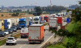 Korek na autostradzie A4 pomiędzy węzłami Budziszów - Udanin. Zderzyło się 5 samochodów osobowych