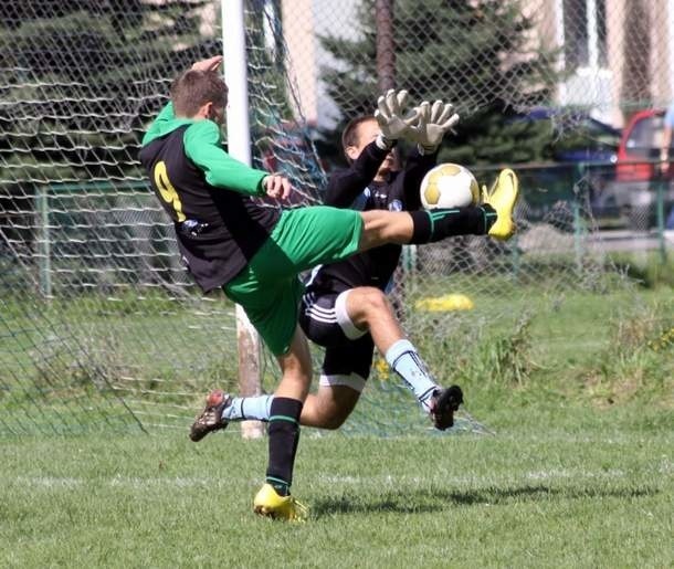 Na zdjęciu fragment meczu juniorów starszych: Stal SprintExpress - Siarka Tarnobrzeg.