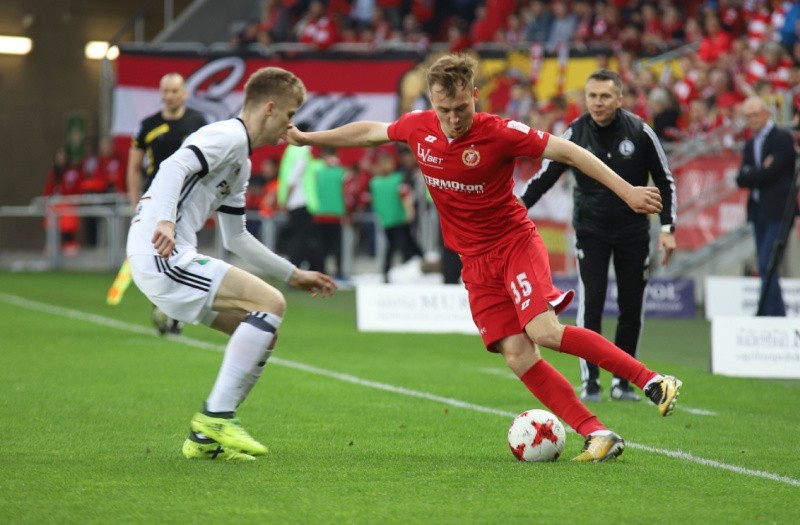 WIDZEW LEGIA 14.04.18. Widzew Legia na żywo. Relacja z meczu pomiędzy łódzkim Widzewem i warszawską Legią. Wynik meczu Widzew Legia na żywo