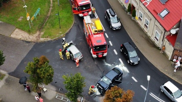 Do wypadku doszło na skrzyżowaniu ulic Opackiej i Klasztornej, na wysokości przystanku autobusowego, przy kościele Farnym w Wągrowcu.