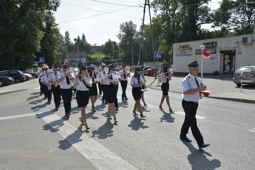 Dożynki gminne w Polance Wielkiej. Razem z mieszkańcami świętowali goście z zagranicy, było uroczyście i radośnie [ZDJĘCIA]