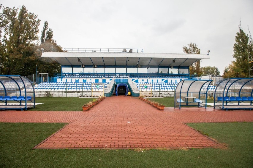 Kraków. Rozpoczął się remont stadionu Hutnika. Obiekt ma zostać przystosowany do meczów II ligi