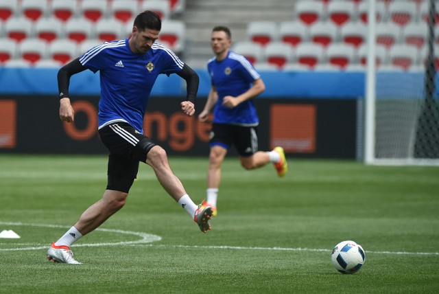 Kyle Lafferty przed spotkaniem Irlandii Północnej z Francją podczas Euro 2016