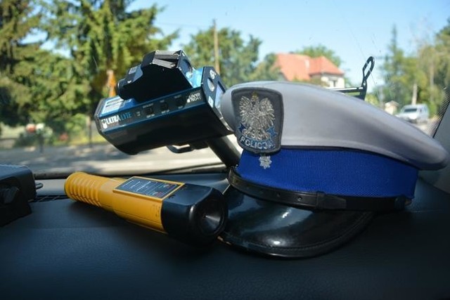 Policjanci z drogówki ponownie kontrolowali rejon Radnicy, w którym kierowcy często przekraczają dozwoloną prędkość.