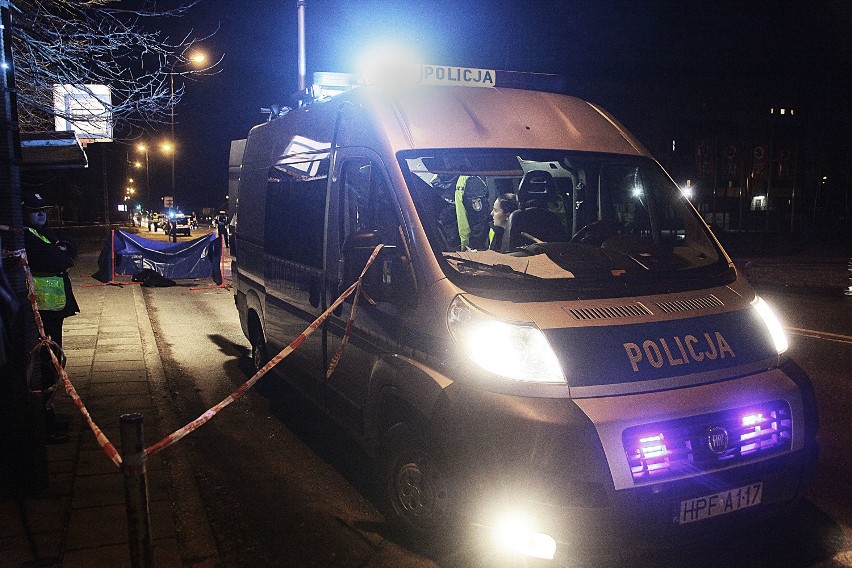 Śmiertelny wypadek na Traktorowej. Zabił pieszego na Teofilowie. Jest chory i leży w szpitalu [FOTO]