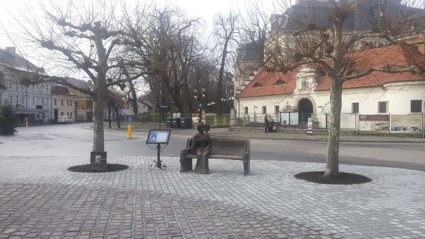 Remont rynku w Pszczynie dobiegł końca. Zobaczcie zdjęcia nowej płyty rynku