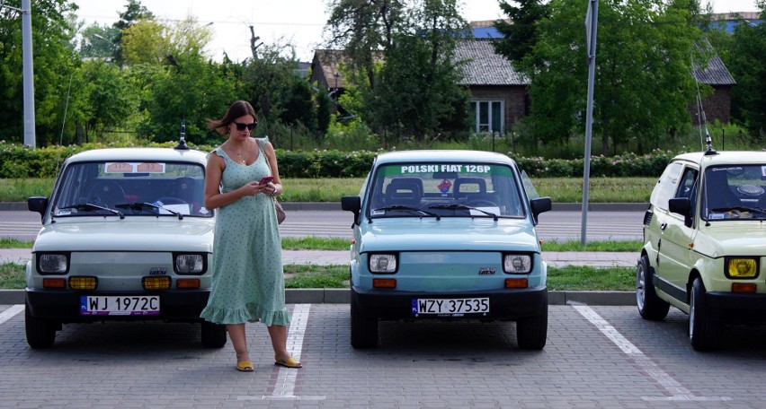 „Kocham swoją FSC”. Syreny, żuki, polonezy, „maluchy”... te auta możecie zobaczyć w Lublinie! [ZDJĘCIA]