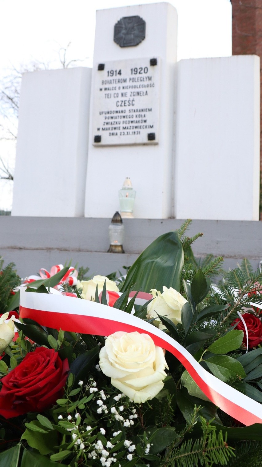 Święto Odzyskania Niepodległości w Makowie Mazowieckim: msza święta i złożenie wieńców