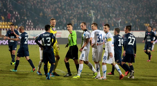 Pogoń Szczecin w lutym pokonała Lech Poznań 5:1 w meczu ligowym.