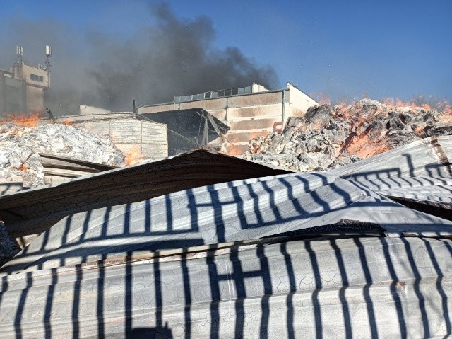 Pożar hali magazynowej w Ścinawie 14.02.2022