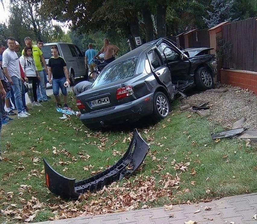 Wypadek na skrzyżowaniu w Sołtykowie.