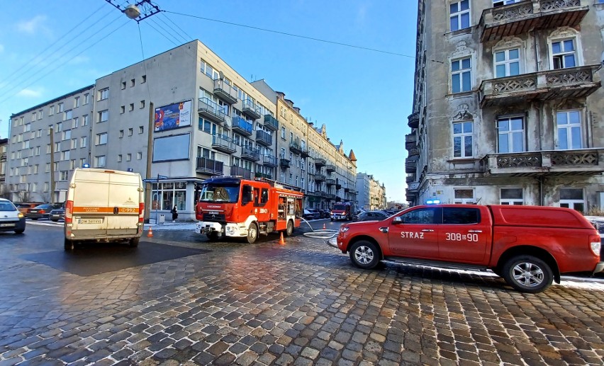 Na miejsce wezwano wszystkie służby pomocnicze w tym...