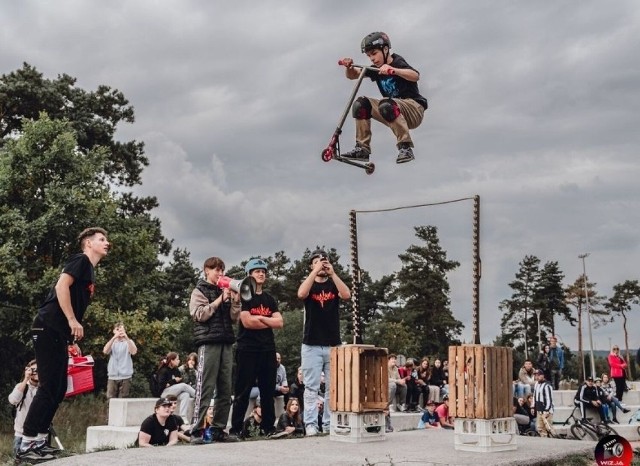 uż w ten weekend na skateparku w Skarżysku odbędą się zawody "Sportowa Jajecznica". Sprawdź program wydarzenia>>>