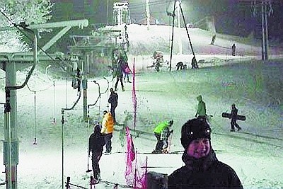 W tym roku radość narciarzy nie trwała zbyt długo, bo zaledwie dwa dni. Miejmy jednak nadzieję, że tym razem prognozy synoptyków się spełnią i mimo że późno, to zima jednak przyjdzie.
